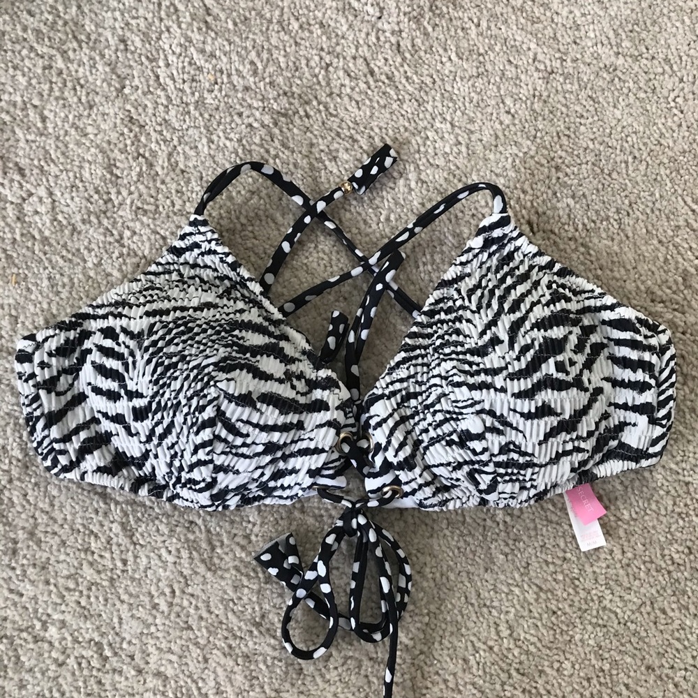 EUC Victoria’s Secret zebra print bikini top!